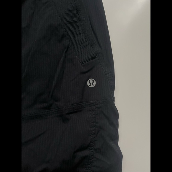 Lululemon Studio Crop - Picture 3 of 9